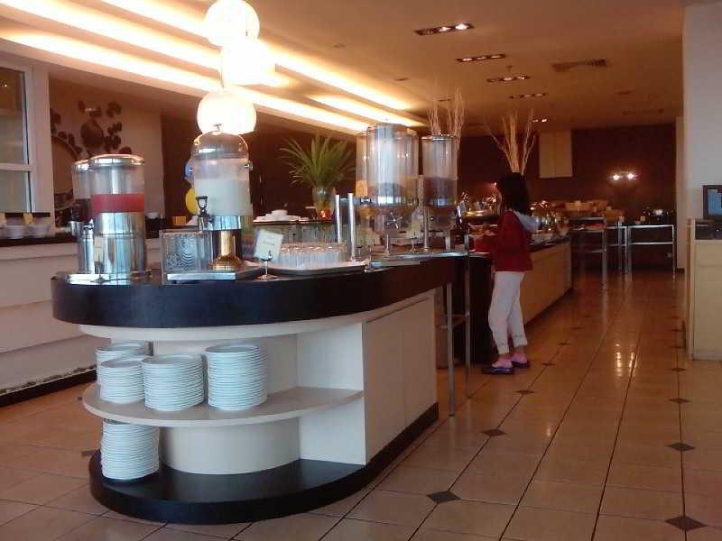 Hotel Borneo Royale 3*